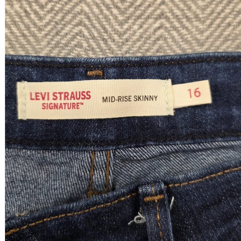 Levi Strauss Signature Mid Rise Skinny Jeans‎ Dark Wash Women's Size 16